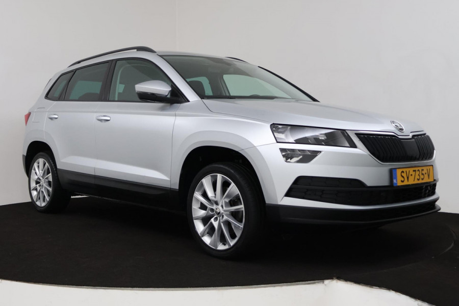 Škoda Karoq 1.0 TSI Ambition Business (CRUISE CONTROL, NAVIGATIE, PARKEERSENSOREN, STOELVERWARMING, NL-AUTO)