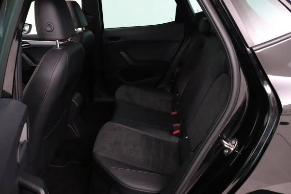 Seat Ibiza 1.0 TSI FR Business Intense (PANORAMADAK, PARKEERSENSOREN, CRUISE, NAVIGATIE, AUTOMAAT, ACHTERUITRIJCAMERA, NL-AUTO)
