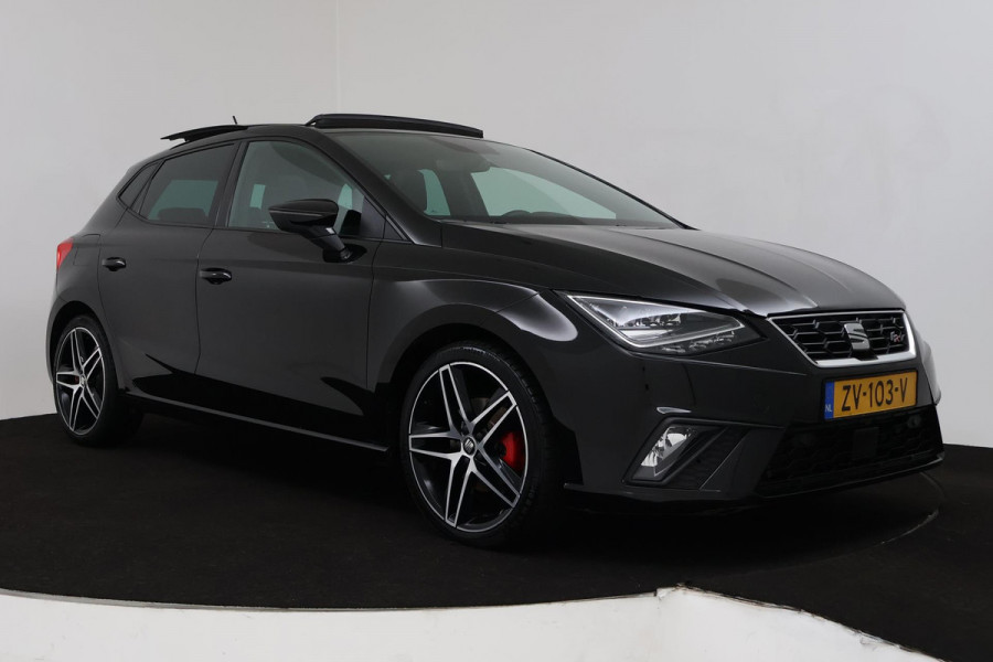 Seat Ibiza 1.0 TSI FR Business Intense (PANORAMADAK, PARKEERSENSOREN, CRUISE, NAVIGATIE, AUTOMAAT, ACHTERUITRIJCAMERA, NL-AUTO)