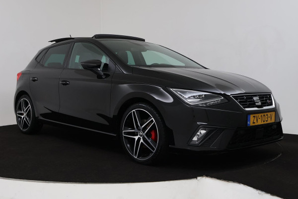Seat Ibiza 1.0 TSI FR Business Intense (PANORAMADAK, PARKEERSENSOREN, CRUISE, NAVIGATIE, AUTOMAAT, ACHTERUITRIJCAMERA, NL-AUTO)