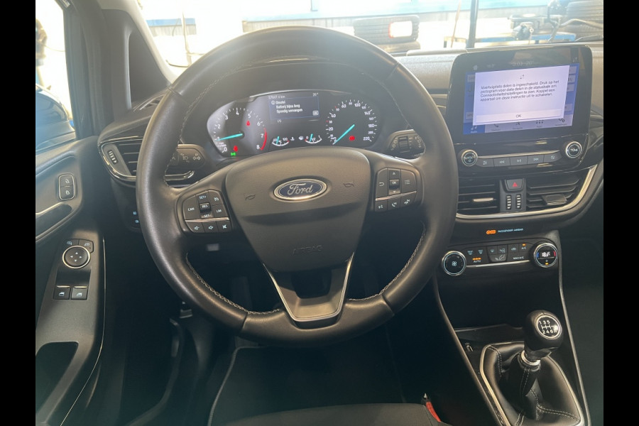 Ford Fiesta 1.0 EcoB. Titanium NAVI! CLIMA! CRUISE!