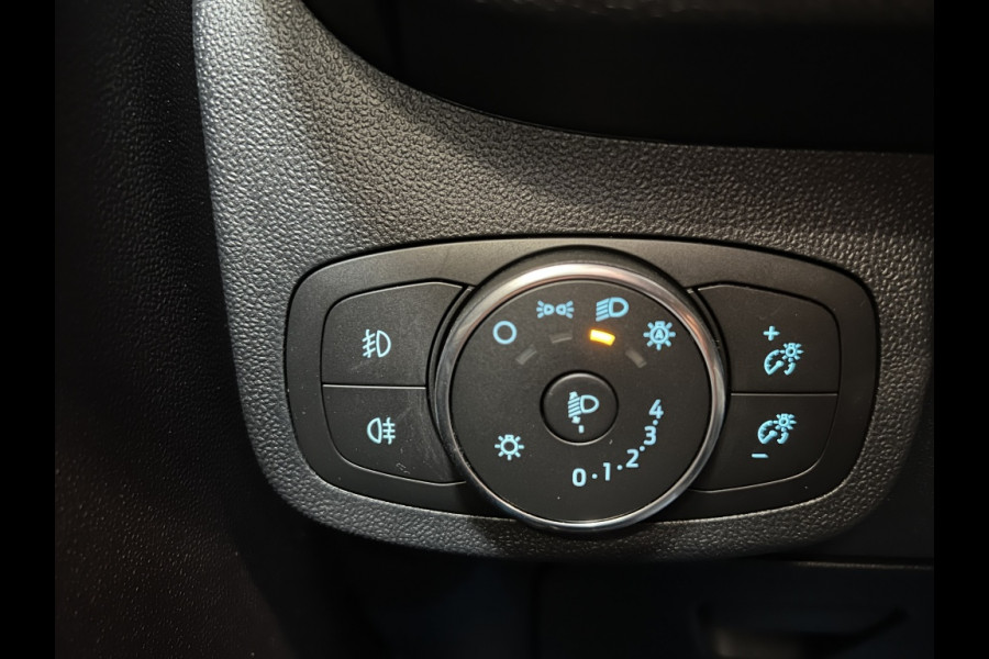 Ford Fiesta 1.0 EcoB. Titanium NAVI! CLIMA! CRUISE!