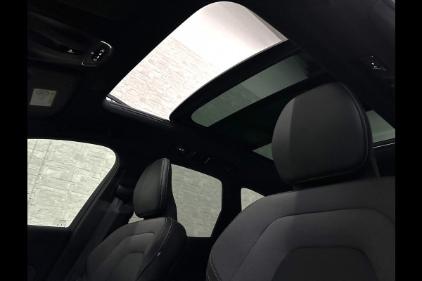 Volvo XC60 T8 391pk AWD R-Design Plus Pack | Panorama | ACC | Memory | Pilot-Assist | Sportstoelen | Camera | Keyless | Led | Zwarte Hemelbekleding | Dab | Carplay | Stuurwielverwarming | Bovag Garantie.