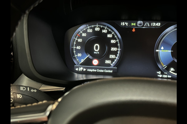 Volvo XC60 T8 391pk AWD R-Design Plus Pack | Panorama | ACC | Memory | Pilot-Assist | Sportstoelen | Camera | Keyless | Led | Zwarte Hemelbekleding | Dab | Carplay | Stuurwielverwarming | Bovag Garantie.