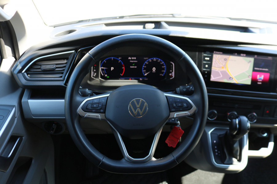 Volkswagen Transporter 2.0 TDI L2H1 204pk Bulli Automaat Trekhaak Lederen Stoelen Camera