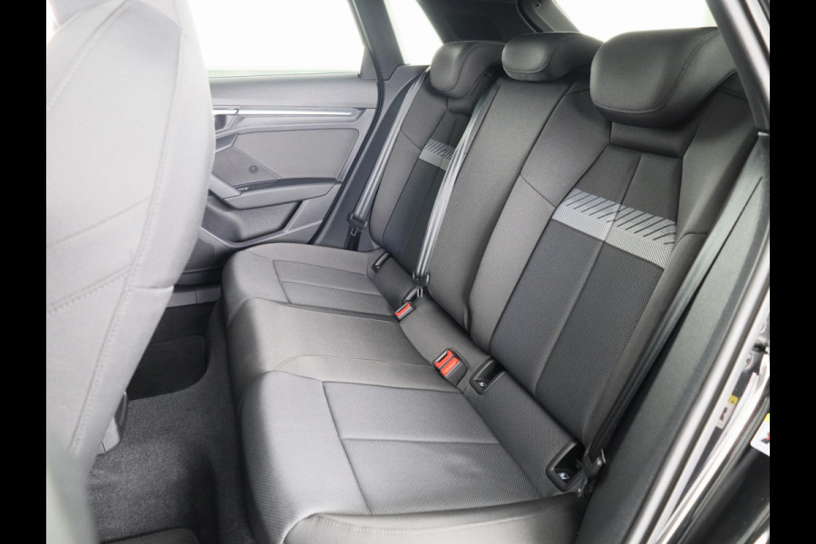 Audi A3 Sportback 30 TFSI Advanced edition 110 pk S-tronic | Verlengde garantie | Navigatie | Parkeersensoren achter | Cruise control | LED koplampen | Stoelverwarming |