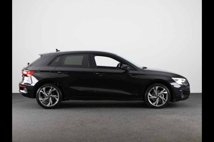 Audi A3 Sportback 30 TFSI Advanced edition 110 pk S-tronic | Verlengde garantie | Navigatie | Parkeersensoren achter | Cruise control | LED koplampen | Stoelverwarming |