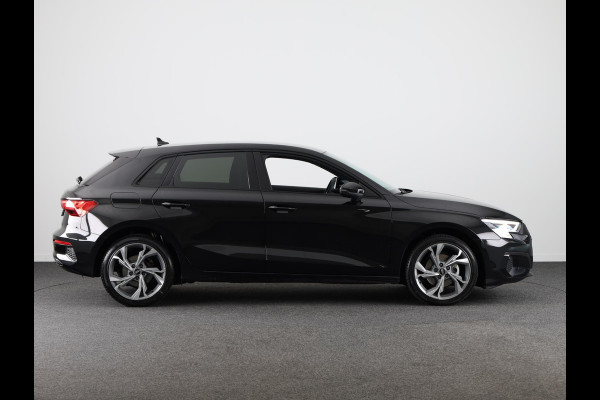 Audi A3 Sportback 30 TFSI Advanced edition 110 pk S-tronic | Verlengde garantie | Navigatie | Parkeersensoren achter | Cruise control | LED koplampen | Stoelverwarming |