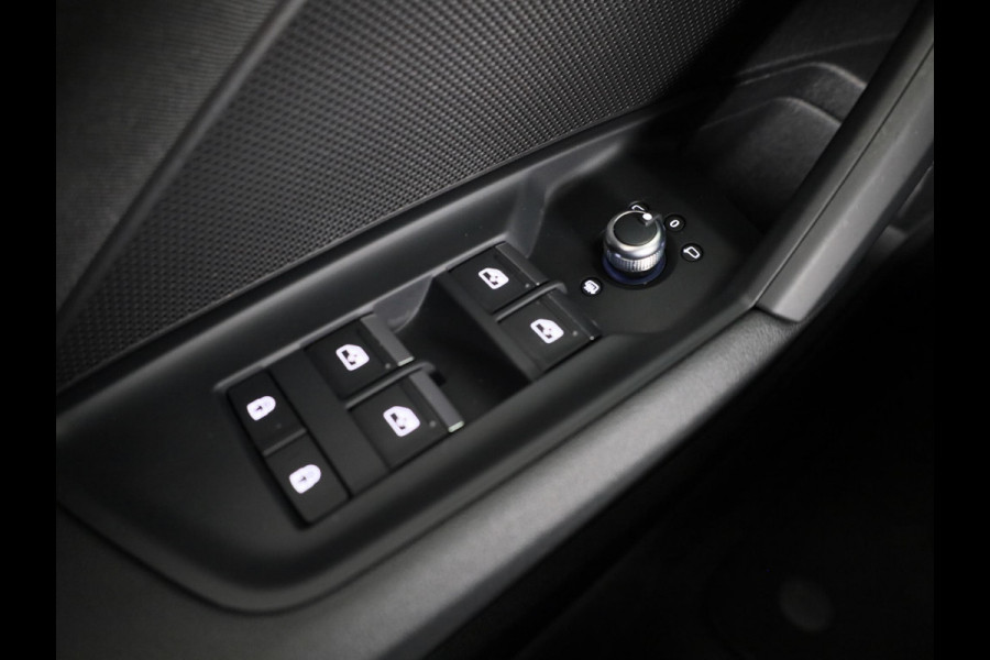 Audi A3 Sportback 30 TFSI Advanced edition 110 pk S-tronic | Verlengde garantie | Navigatie | Parkeersensoren achter | Cruise control | LED koplampen | Stoelverwarming |
