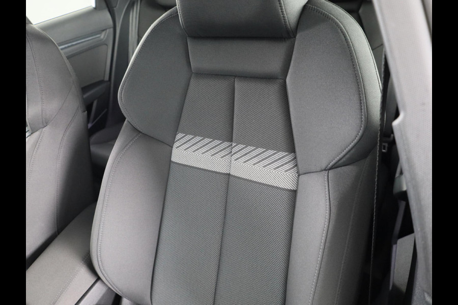 Audi A3 Sportback 30 TFSI Advanced edition 110 pk S-tronic | Verlengde garantie | Navigatie | Parkeersensoren achter | Cruise control | LED koplampen | Stoelverwarming |