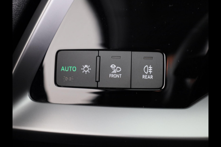 Audi A3 Sportback 30 TFSI Advanced edition 110 pk S-tronic | Verlengde garantie | Navigatie | Parkeersensoren achter | Cruise control | LED koplampen | Stoelverwarming |