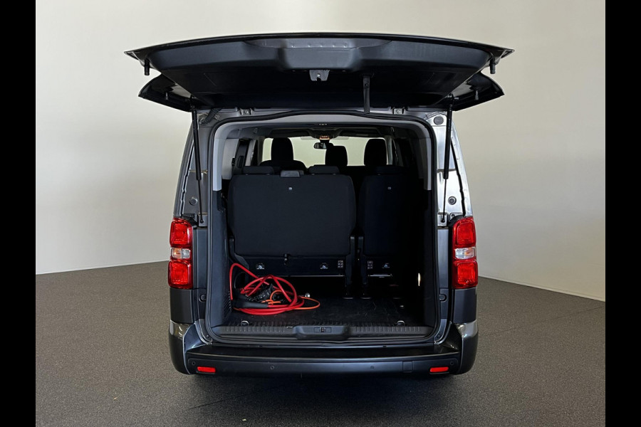 Toyota PROACE Electric Shuttle Long Extra Range Cool 75 kWh 9 pers. Navigatie Apple Carplay/Android Auto Parkeersensoren Cruise Control Lichtmetalen velgen Getinte ramen Airco