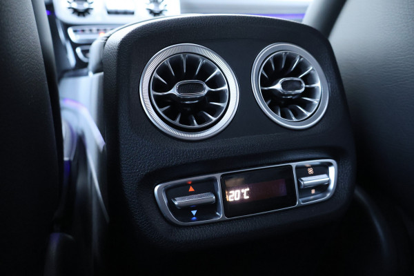Mercedes-Benz G-Klasse 63 AMG STOELVERWARMING | TREKHAAK | AMBIENTEVERLICHTING | NAPPA LEDER |  DAK | BURMESTER AUDIO | 360 CAMERA | MEMORY | SUÉDE HEMELBEKLEDING | SPORTUITLAAT | EXTRA GROTE BENZINETANK | ETC. G63