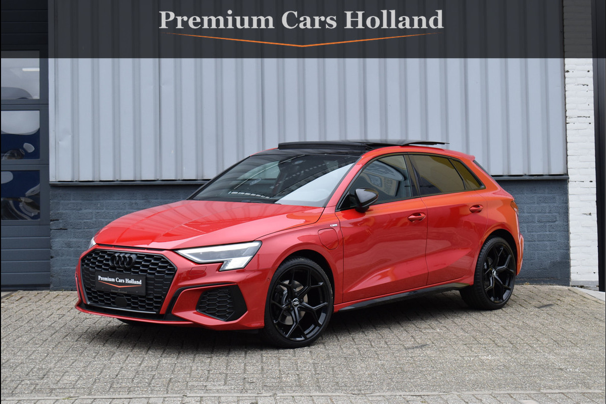 Audi A3 Sportback 40 TFSI e S-Line Black Ed RS-Stoel Pano Navi Leder Camera ACC 19 Inch 12-2020 Audi A3 Sportback 40 TFSI e S-Line Black Ed RS-Stoel Pano Navi Leder Camera ACC 19 Inch 12-2020