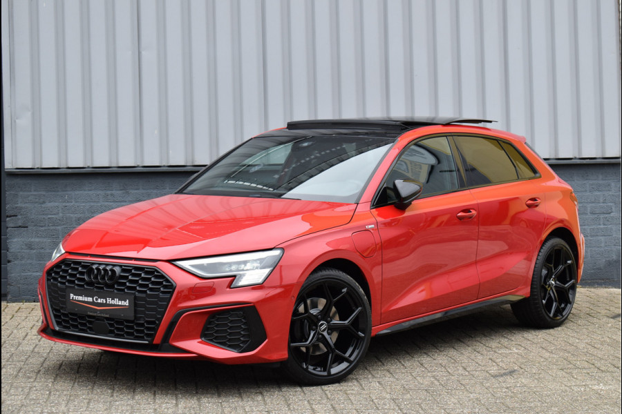Audi A3 Sportback 40 TFSI e S-Line Black Ed RS-Stoel Pano Navi Leder Camera ACC 19 Inch 12-2020