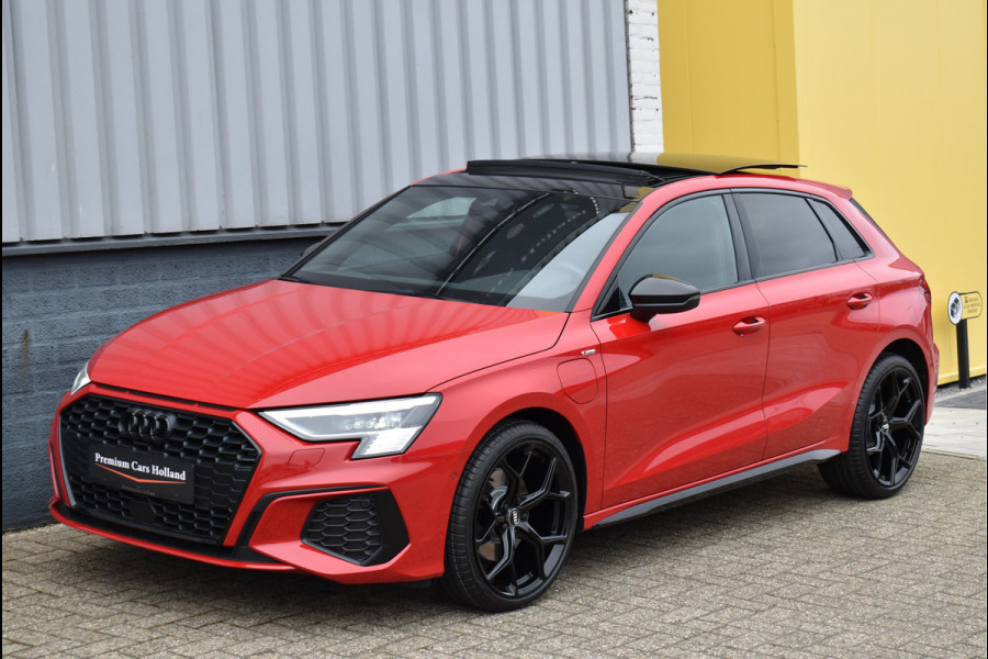 Audi A3 Sportback 40 TFSI e S-Line Black Ed RS-Stoel Pano Navi Leder Camera ACC 19 Inch 12-2020