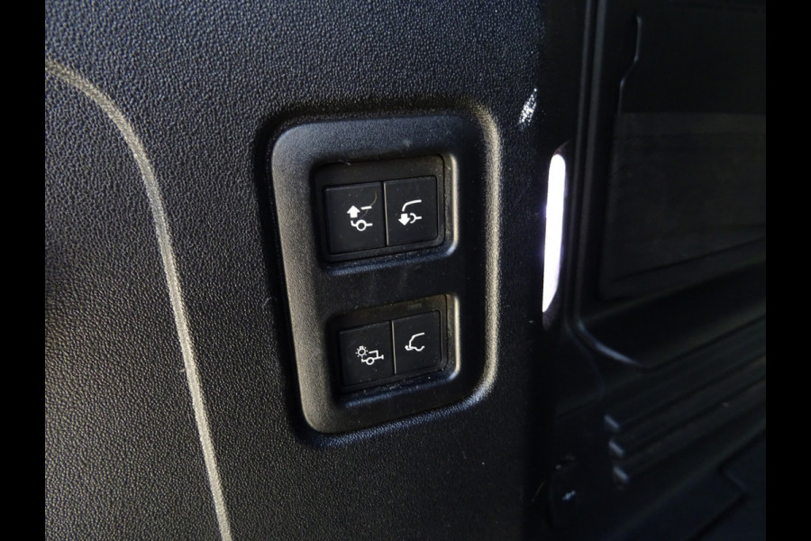 Land Rover Defender 3.0 D200 110 X-Dynamic S * URBAN * EYE-CATCHER * COMMERCIAL !!