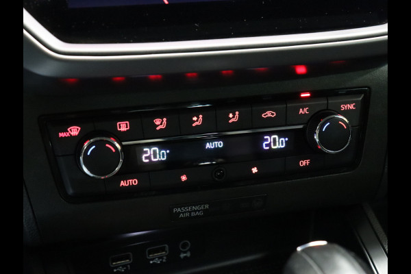 Seat Ibiza 1.0 TSI Style Business Intense [CAMERA, APPLE CARPLAY, ANDROID, PDC V+A, ADAP. CRUISE CONTROL, NAVIGATIE, CLIMATE, NIEUWSTAAT]