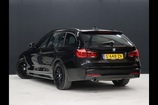 BMW 3 Serie Touring 318i M Sport [SCHUIFKANTELDAK, STOELVERWARMING, CRUISE CONTROL, ELEKTRISCHE ACHTERKLEP,  PDC ACHTER, VOL LEDER, M- STUUR, LED, NAVIGATIE, NIEUWSTAAT]
