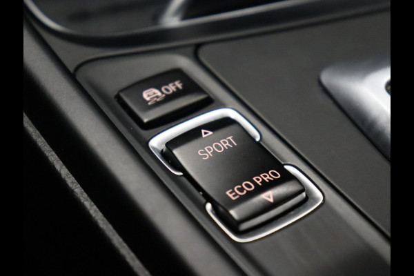 BMW 3 Serie Touring 318i M Sport [SCHUIFKANTELDAK, STOELVERWARMING, CRUISE CONTROL, ELEKTRISCHE ACHTERKLEP,  PDC ACHTER, VOL LEDER, M- STUUR, LED, NAVIGATIE, NIEUWSTAAT]
