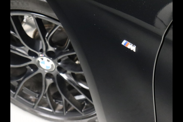 BMW 3 Serie Touring 318i M Sport [SCHUIFKANTELDAK, STOELVERWARMING, CRUISE CONTROL, ELEKTRISCHE ACHTERKLEP,  PDC ACHTER, VOL LEDER, M- STUUR, LED, NAVIGATIE, NIEUWSTAAT]