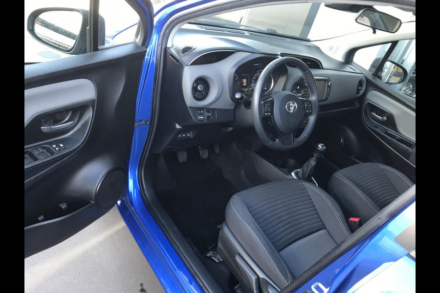Toyota Yaris 1.5 VVT-i Dynamic Navi Camera