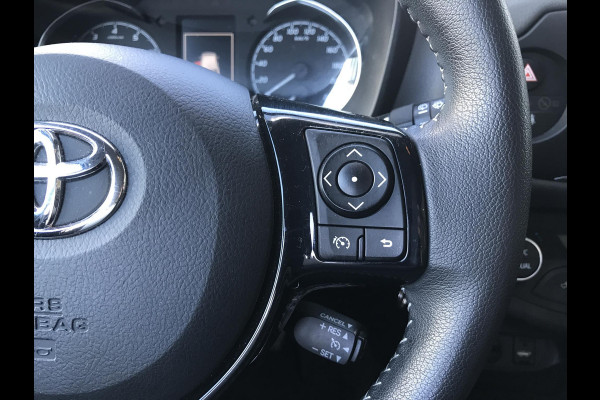 Toyota Yaris 1.5 VVT-i Dynamic Navi Camera