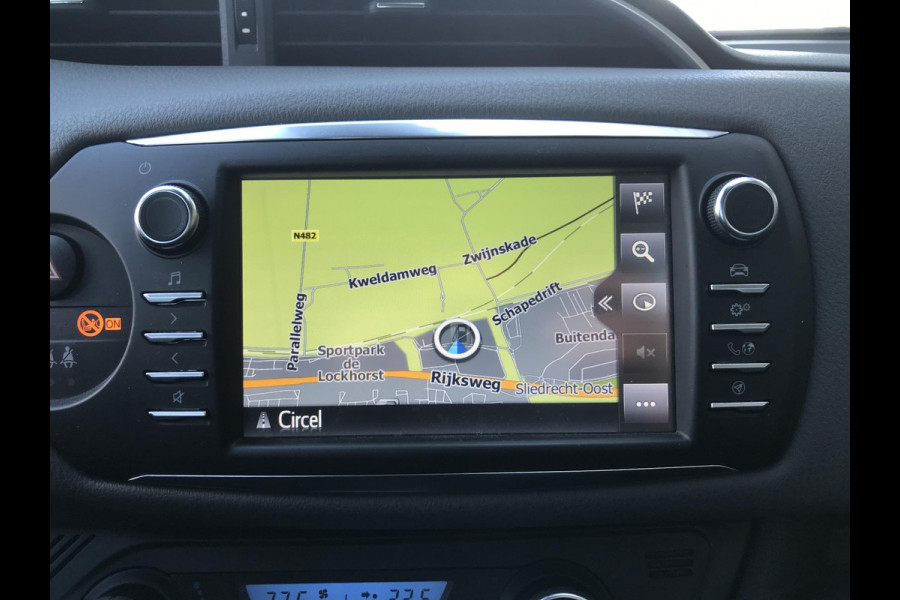 Toyota Yaris 1.5 VVT-i Dynamic Navi Camera