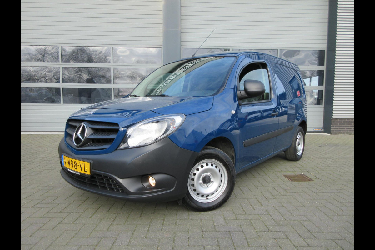 Mercedes-Benz Citan 108 CDI BlueEFFICIENCY Mercedes-Benz Citan 108 CDI BlueEFFICIENCY