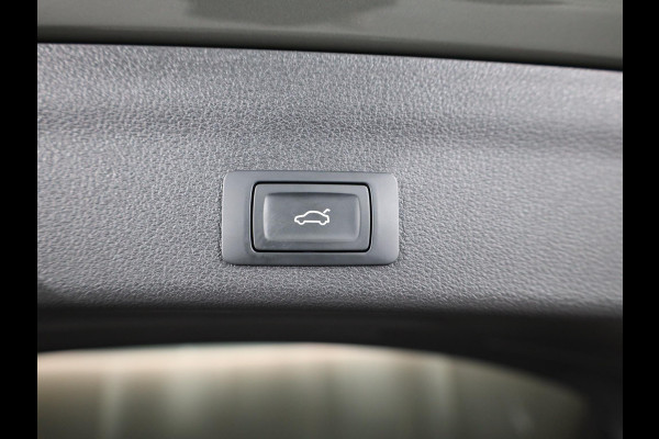 Audi A6 Avant 40 TFSI S edition Competition 204 pk | Verlengde garantie | Navigatie | Panoramadak | Parkeersensoren | Achteruitrijcamera | Stoelverwarming | S-Line |