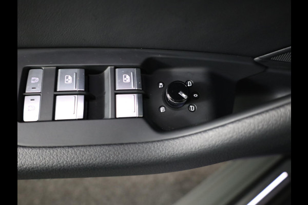 Audi A6 Avant 40 TFSI S edition Competition 204 pk | Verlengde garantie | Navigatie | Panoramadak | Parkeersensoren | Achteruitrijcamera | Stoelverwarming | S-Line |