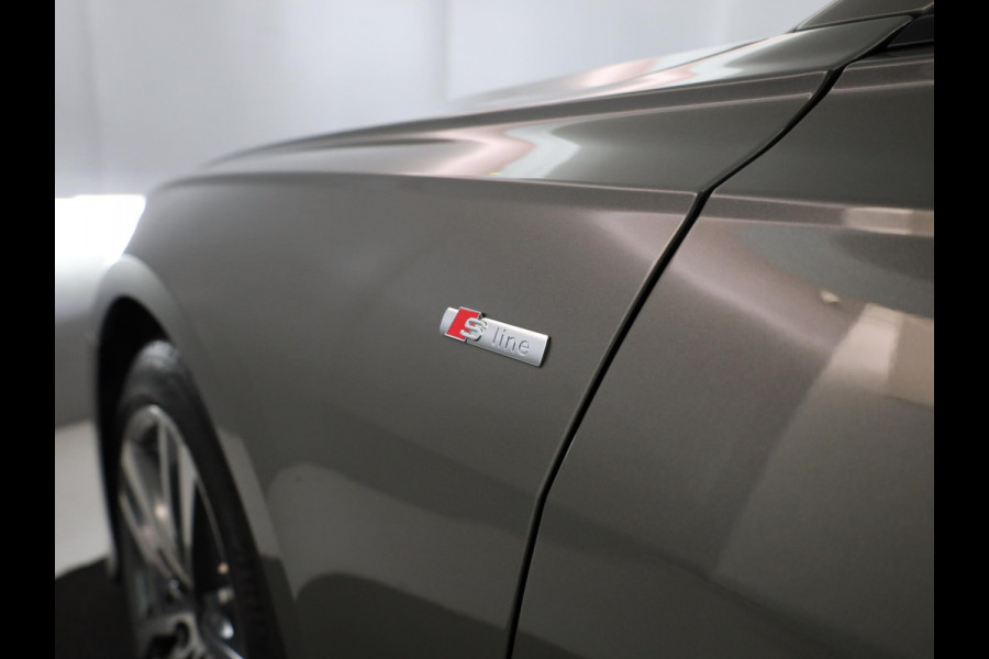 Audi A6 Avant 40 TFSI S edition Competition 204 pk | Verlengde garantie | Navigatie | Panoramadak | Parkeersensoren | Achteruitrijcamera | Stoelverwarming | S-Line |