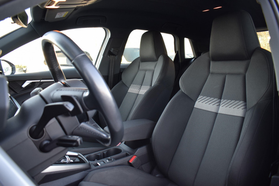 Audi A3 Sportback 35 TFSI S edition | 2x S-Line | Virtual | Stoelverwarming | Climate
