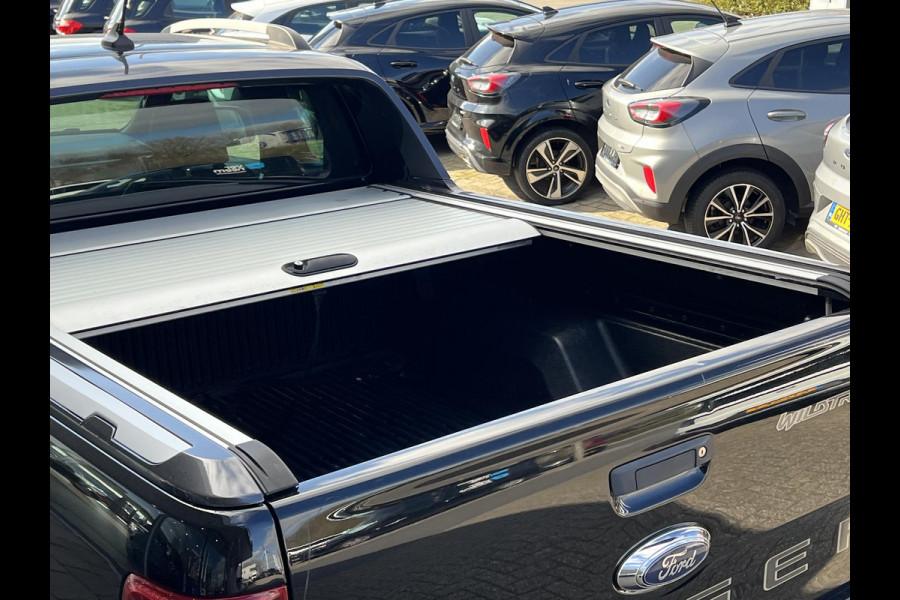 Ford Ranger 3.2 TDCi Wildtrak Supercab ZUID | Trekhaak | 3.500 kg geremd trekgewicht | Adaptive cruise control | Stoelverwarming | Achteruitrijcamera |