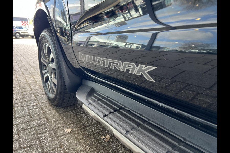 Ford Ranger 3.2 TDCi Wildtrak Supercab ZUID | Trekhaak | 3.500 kg geremd trekgewicht | Adaptive cruise control | Stoelverwarming | Achteruitrijcamera |