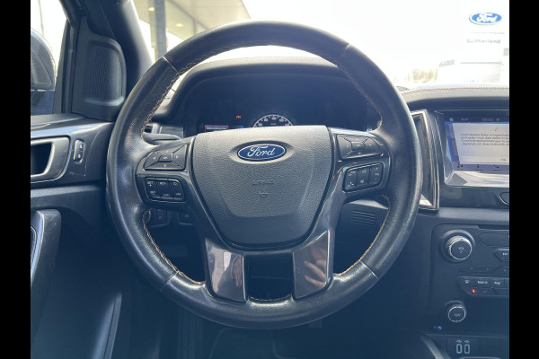 Ford Ranger 3.2 TDCi Wildtrak Supercab ZUID | Trekhaak | 3.500 kg geremd trekgewicht | Adaptive cruise control | Stoelverwarming | Achteruitrijcamera |
