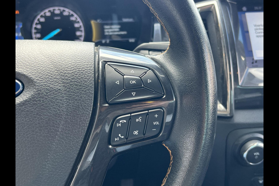 Ford Ranger 3.2 TDCi Wildtrak Supercab ZUID | Trekhaak | 3.500 kg geremd trekgewicht | Adaptive cruise control | Stoelverwarming | Achteruitrijcamera |
