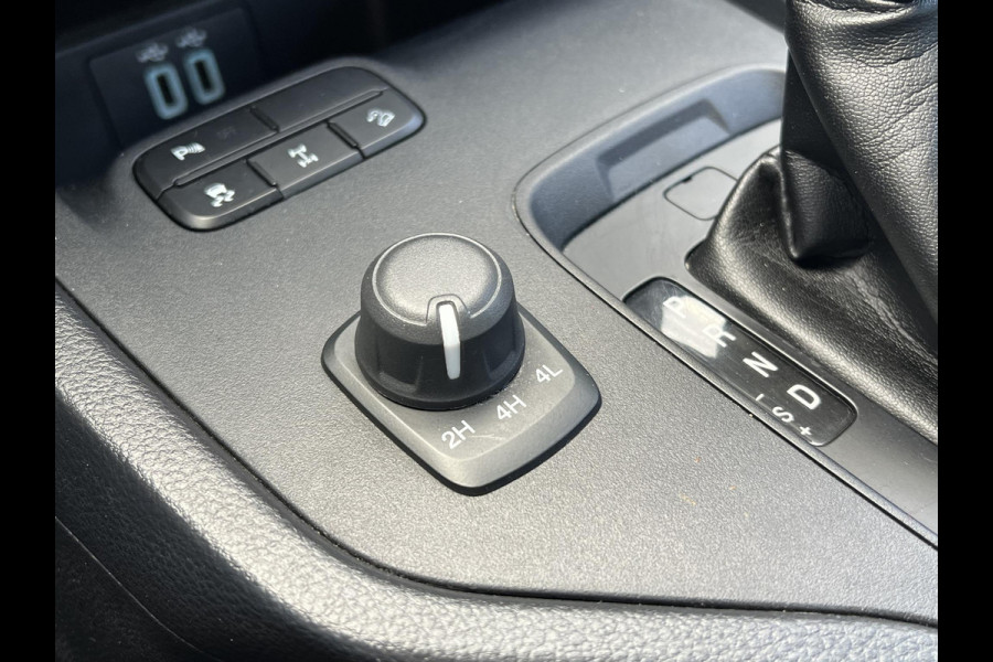 Ford Ranger 3.2 TDCi Wildtrak Supercab ZUID | Trekhaak | 3.500 kg geremd trekgewicht | Adaptive cruise control | Stoelverwarming | Achteruitrijcamera |