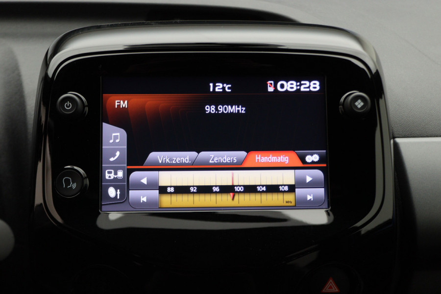 Toyota Aygo 1.0 VVT-i x-cite ultimate Two-Tone, Camera, Apple Carplay, LED, Climate, DAB