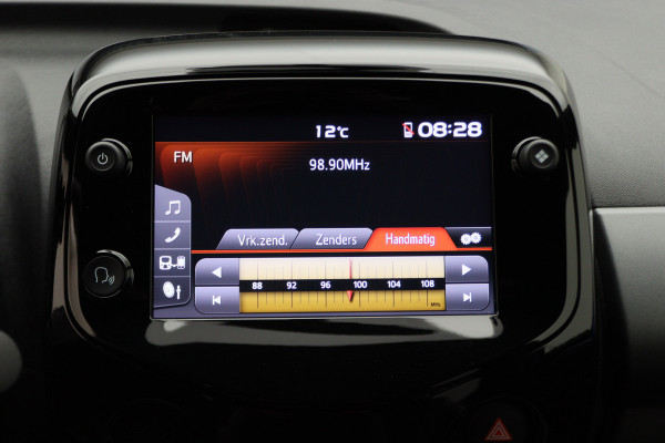 Toyota Aygo 1.0 VVT-i x-cite ultimate Two-Tone, Camera, Apple Carplay, LED, Climate, DAB