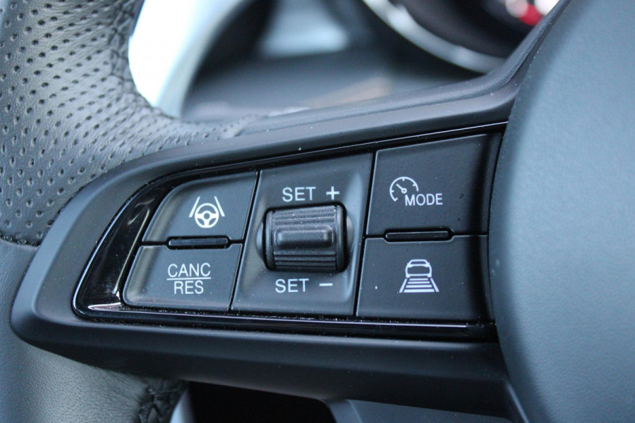 Alfa Romeo Tonale 1.5T 160PK HYbrid VELOCE | PANORAMISCH SCHUIF / KANTELDAK | LEDEREN BEKLEDING | VOORSTOELEN / STUUR VERWARMD | VOORSTOELEN GEVENTILEERD | VOORSTOELEN ELEKTRISCH VERSTELBAAR | DRAADLOOS APPLE CARPLAY / ANDROID AUTO | 360° CAMERA | AUTOMATISCH DIMMENDE BUITENSPIEGELS | 20"INCH LICHTMETALEN VELGEN | ADAPTIVE CRUISE CONTROL | KEYLESS ENTRY / START | ELEKTRISCH BEDIENBARE ACHTERKLEP | DRAADLOZE TELEFOONLADER | AMBIENT LIGHTING | DONKERE HEMELBEKLEDING | SCHAKELFLIPPERS AAN HET STUUR | VERWARMDE RUITENSPROEIERS |