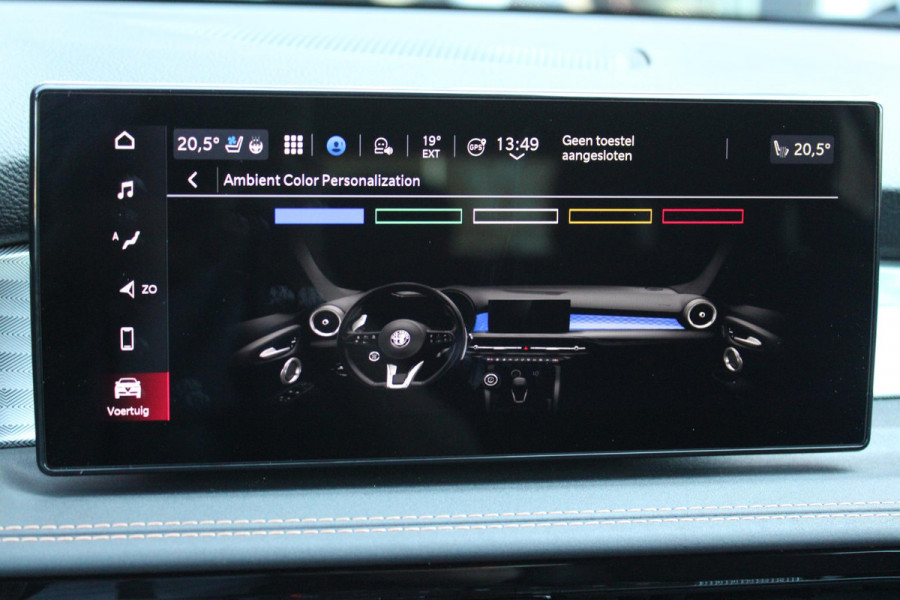 Alfa Romeo Tonale 1.5T 160PK HYbrid VELOCE | PANORAMISCH SCHUIF / KANTELDAK | LEDEREN BEKLEDING | VOORSTOELEN / STUUR VERWARMD | VOORSTOELEN GEVENTILEERD | VOORSTOELEN ELEKTRISCH VERSTELBAAR | DRAADLOOS APPLE CARPLAY / ANDROID AUTO | 360° CAMERA | AUTOMATISCH DIMMENDE BUITENSPIEGELS | 20"INCH LICHTMETALEN VELGEN | ADAPTIVE CRUISE CONTROL | KEYLESS ENTRY / START | ELEKTRISCH BEDIENBARE ACHTERKLEP | DRAADLOZE TELEFOONLADER | AMBIENT LIGHTING | DONKERE HEMELBEKLEDING | SCHAKELFLIPPERS AAN HET STUUR | VERWARMDE RUITENSPROEIERS |