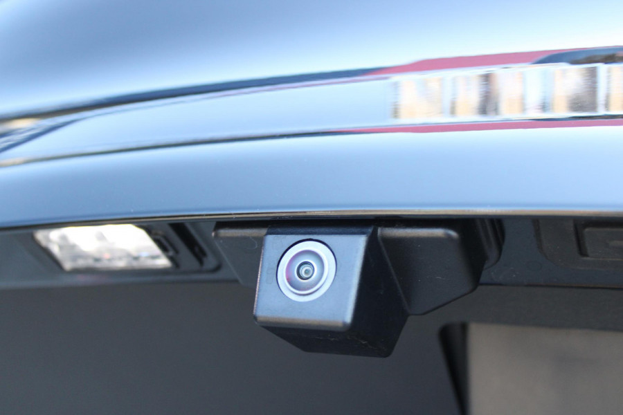 Alfa Romeo Tonale 1.5T 160PK HYbrid VELOCE | PANORAMISCH SCHUIF / KANTELDAK | LEDEREN BEKLEDING | VOORSTOELEN / STUUR VERWARMD | VOORSTOELEN GEVENTILEERD | VOORSTOELEN ELEKTRISCH VERSTELBAAR | DRAADLOOS APPLE CARPLAY / ANDROID AUTO | 360° CAMERA | AUTOMATISCH DIMMENDE BUITENSPIEGELS | 20"INCH LICHTMETALEN VELGEN | ADAPTIVE CRUISE CONTROL | KEYLESS ENTRY / START | ELEKTRISCH BEDIENBARE ACHTERKLEP | DRAADLOZE TELEFOONLADER | AMBIENT LIGHTING | DONKERE HEMELBEKLEDING | SCHAKELFLIPPERS AAN HET STUUR | VERWARMDE RUITENSPROEIERS |