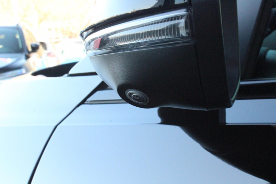 Alfa Romeo Tonale 1.5T 160PK HYbrid VELOCE | PANORAMISCH SCHUIF / KANTELDAK | LEDEREN BEKLEDING | VOORSTOELEN / STUUR VERWARMD | VOORSTOELEN GEVENTILEERD | VOORSTOELEN ELEKTRISCH VERSTELBAAR | DRAADLOOS APPLE CARPLAY / ANDROID AUTO | 360° CAMERA | AUTOMATISCH DIMMENDE BUITENSPIEGELS | 20"INCH LICHTMETALEN VELGEN | ADAPTIVE CRUISE CONTROL | KEYLESS ENTRY / START | ELEKTRISCH BEDIENBARE ACHTERKLEP | DRAADLOZE TELEFOONLADER | AMBIENT LIGHTING | DONKERE HEMELBEKLEDING | SCHAKELFLIPPERS AAN HET STUUR | VERWARMDE RUITENSPROEIERS |