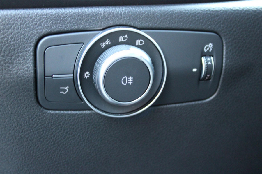 Alfa Romeo Tonale 1.5T 160PK HYbrid VELOCE | PANORAMISCH SCHUIF / KANTELDAK | LEDEREN BEKLEDING | VOORSTOELEN / STUUR VERWARMD | VOORSTOELEN GEVENTILEERD | VOORSTOELEN ELEKTRISCH VERSTELBAAR | DRAADLOOS APPLE CARPLAY / ANDROID AUTO | 360° CAMERA | AUTOMATISCH DIMMENDE BUITENSPIEGELS | 20"INCH LICHTMETALEN VELGEN | ADAPTIVE CRUISE CONTROL | KEYLESS ENTRY / START | ELEKTRISCH BEDIENBARE ACHTERKLEP | DRAADLOZE TELEFOONLADER | AMBIENT LIGHTING | DONKERE HEMELBEKLEDING | SCHAKELFLIPPERS AAN HET STUUR | VERWARMDE RUITENSPROEIERS |