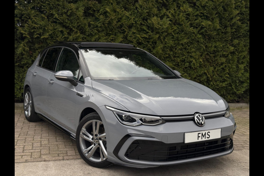 Volkswagen Golf 1.5 eTSI 3x R-Line Panorama Camera