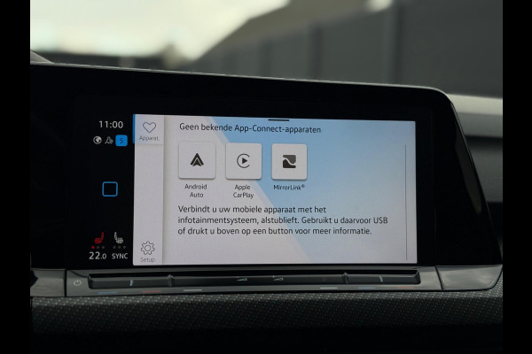 Volkswagen Golf 1.5 eTSI 3x R-Line Panorama Camera