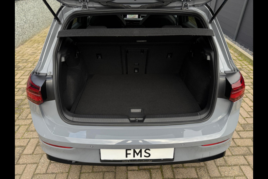 Volkswagen Golf 1.5 eTSI 3x R-Line Panorama Camera