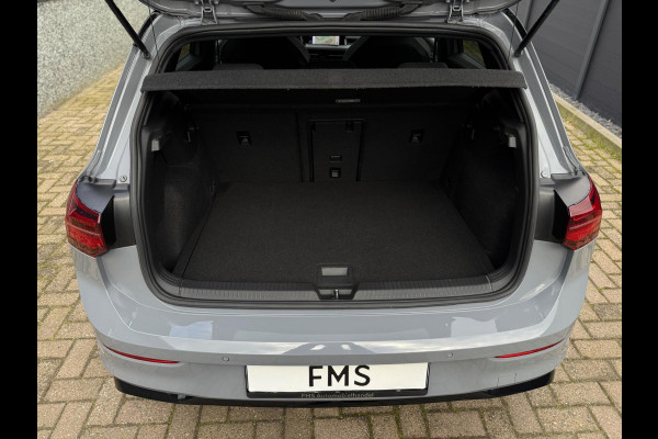 Volkswagen Golf 1.5 eTSI 3x R-Line Panorama Camera
