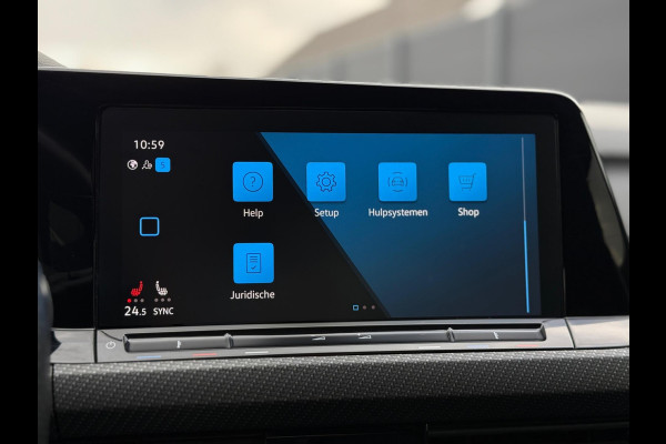 Volkswagen Golf 1.5 eTSI 3x R-Line Panorama Camera